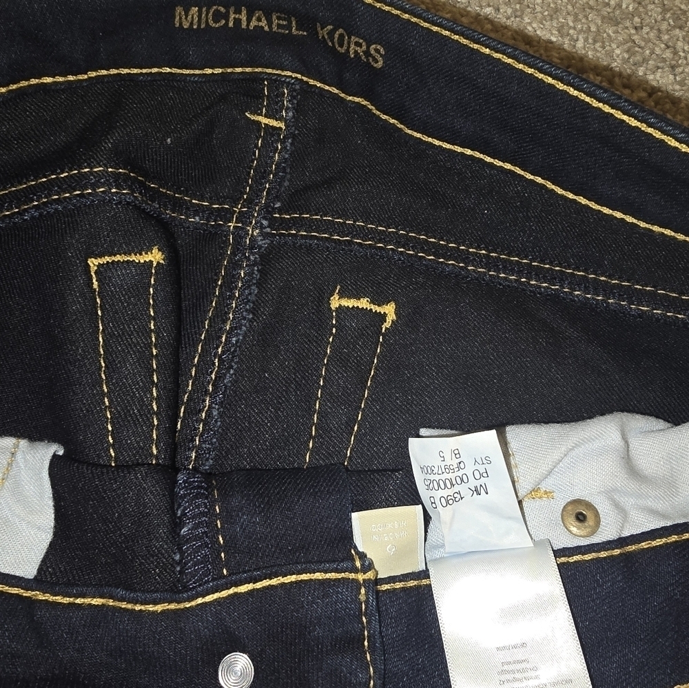 Michael Kors - Picture 3 of 6
